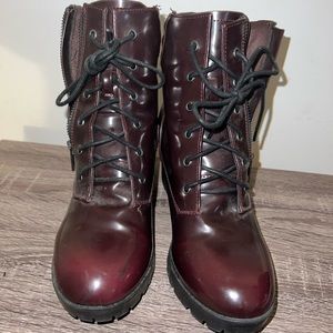 Steve Madden Burgundy Chunky heel combat booties